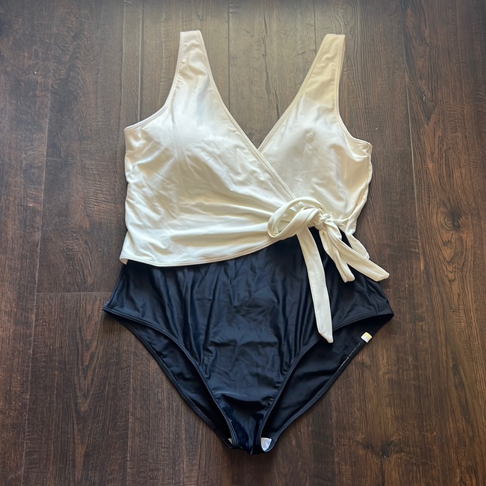 Summersalt - The Perfect Wrap One-Piece